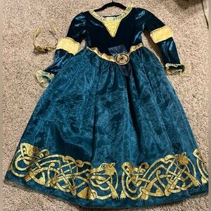 Disney Princess Merida Costume with Tiara – Brave- Size:7/8 Very good conditions